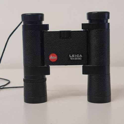 Leica 10 x 25 bc Portable Binoculars beautiful Quality high end product in exellent condition.